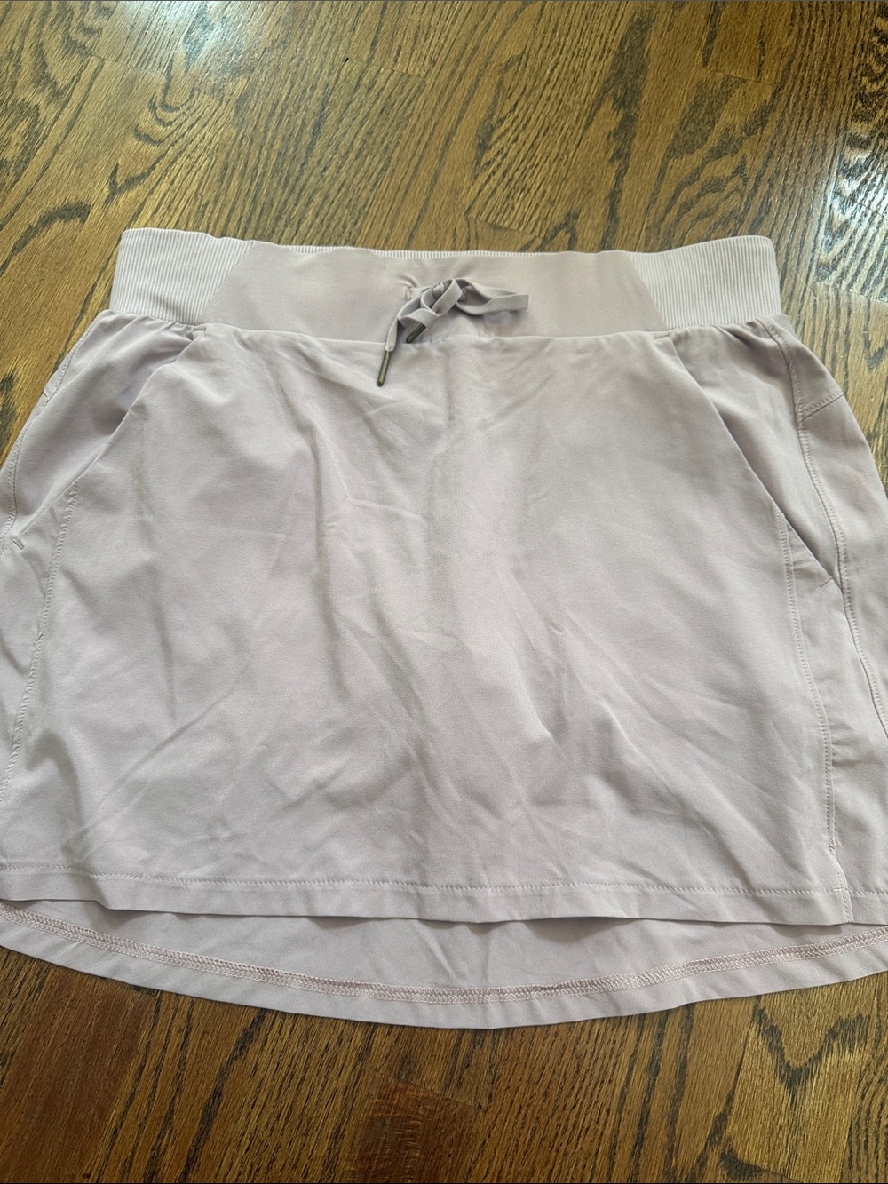 Women’s all in motion Light Lavender activewear Skirt with shorts sz medium